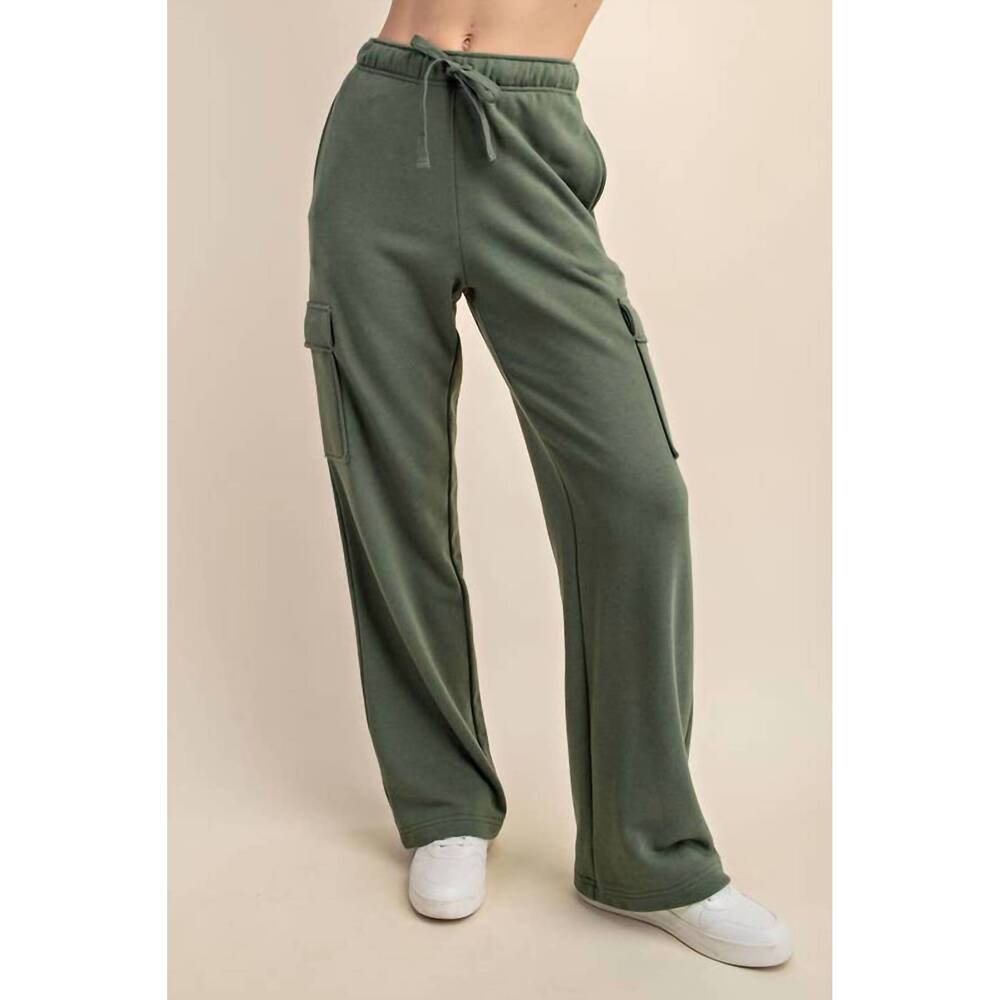 NEW SUNDAY MORNING cargo sweatpants in light olive